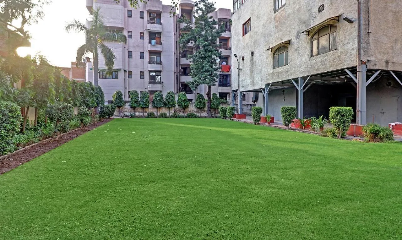 Treebo Trend Kaant Palace Fatehabad Road Agra