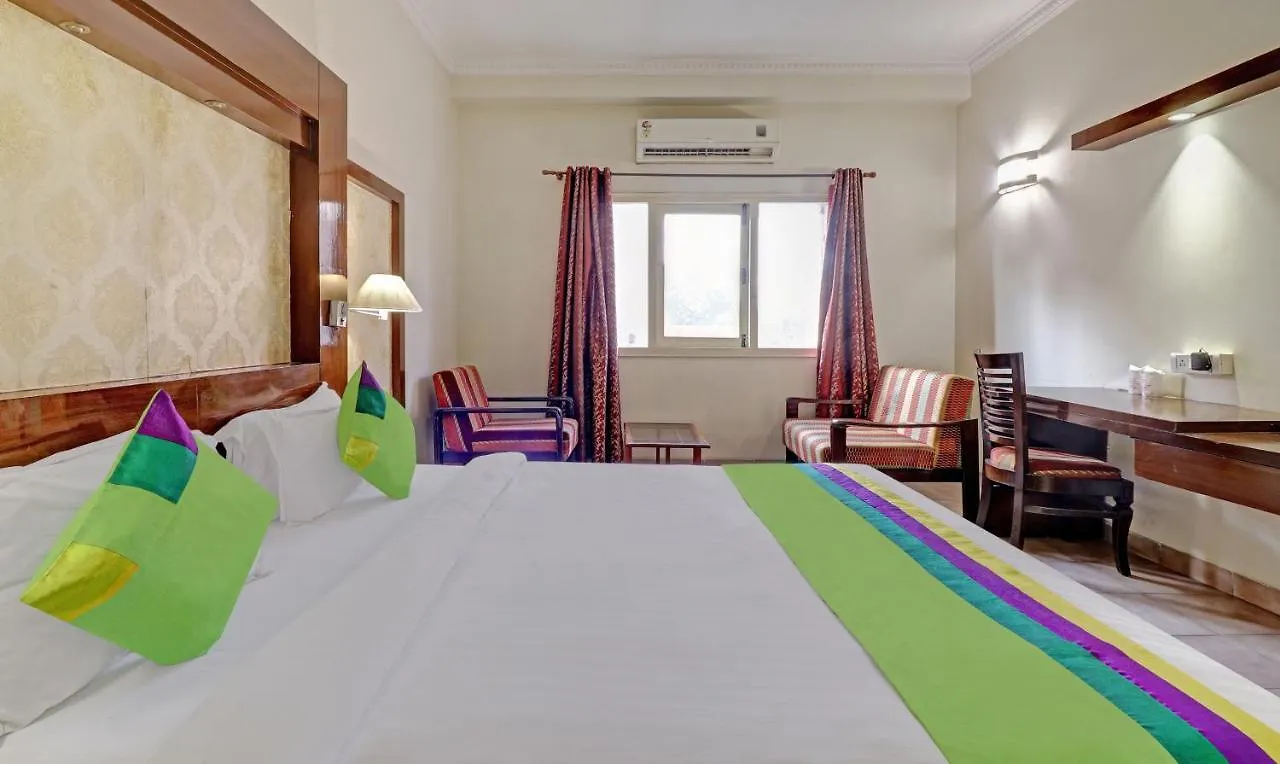 Treebo Trend Kaant Palace Fatehabad Road Agra  3*, Agra (Uttar Pradesh)