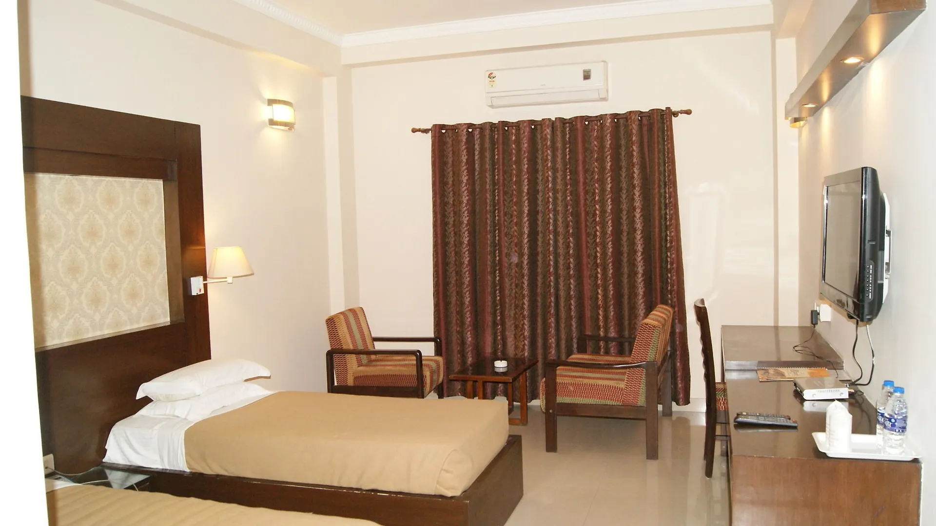 Treebo Trend Kaant Palace Fatehabad Road Agra  3*, Agra (Uttar Pradesh) Indie