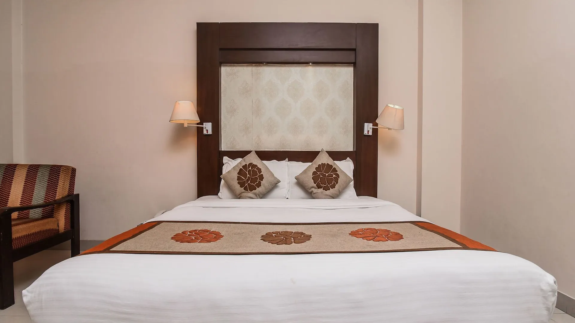 Treebo Trend Kaant Palace Fatehabad Road Agra  Hotel Agra (Uttar Pradesh)